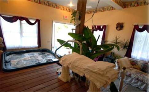 The Lion And The Rose Bed & Breakfast Whitefield Bagian luar foto