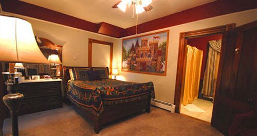 The Lion And The Rose Bed & Breakfast Whitefield Bagian luar foto