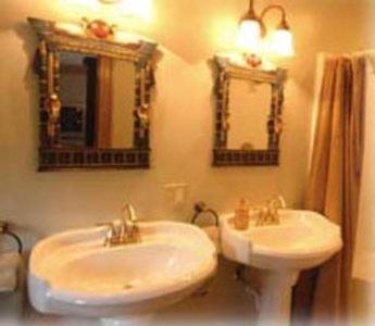 The Lion And The Rose Bed & Breakfast Whitefield Ruang foto
